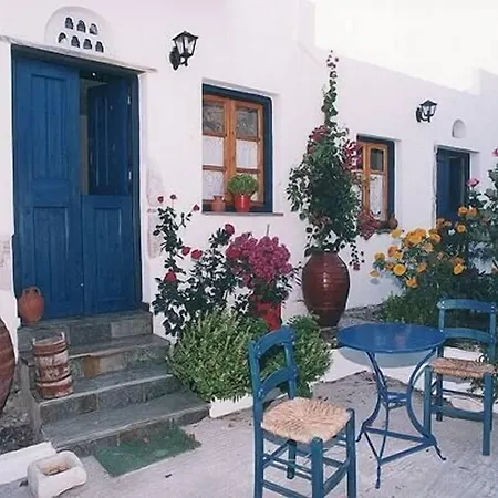Naxos Filoxenia Апарт-отель 3*