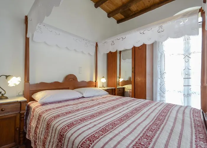 Naxos Filoxenia Апарт-отель Галини