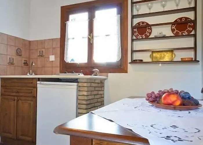 Naxos Filoxenia Галини