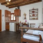 Naxos Filoxenia Apart Otel 3*