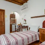 Apart Otel Naxos Filoxenia 3*