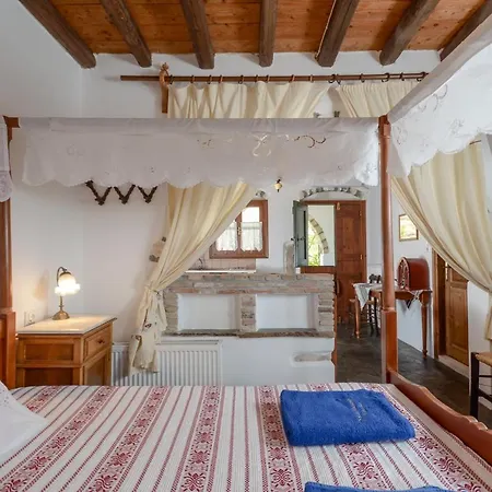 Naxos Filoxenia Апарт-отель 3*