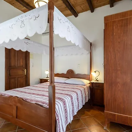 Naxos Filoxenia Апарт-отель