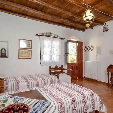 Naxos Filoxenia Апарт-отель Галини