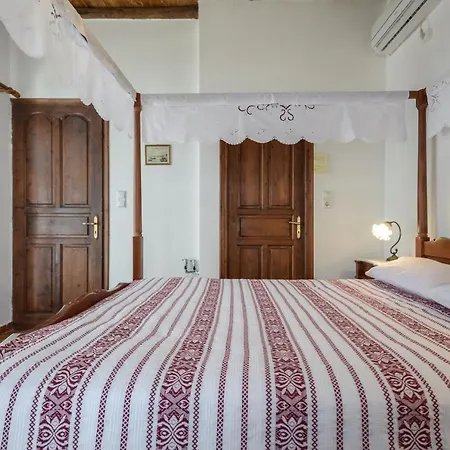 Naxos Filoxenia Апарт-отель Галини