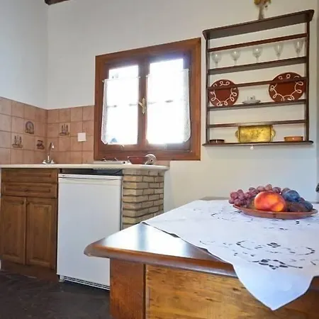 Naxos Filoxenia Галини