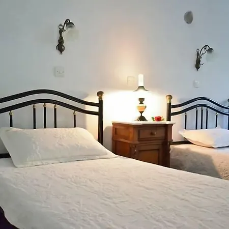 Naxos Filoxenia Галини