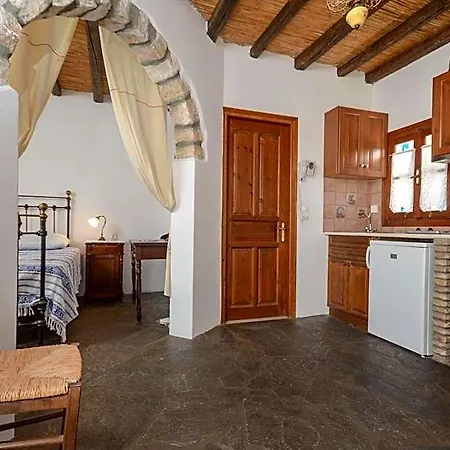 Naxos Filoxenia Lägenhetshotell 3*