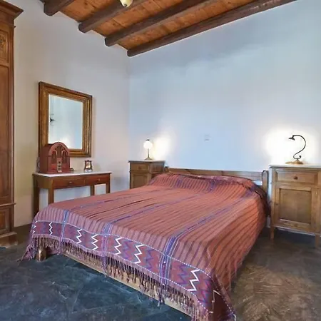 Naxos Filoxenia Aparthotel 3*